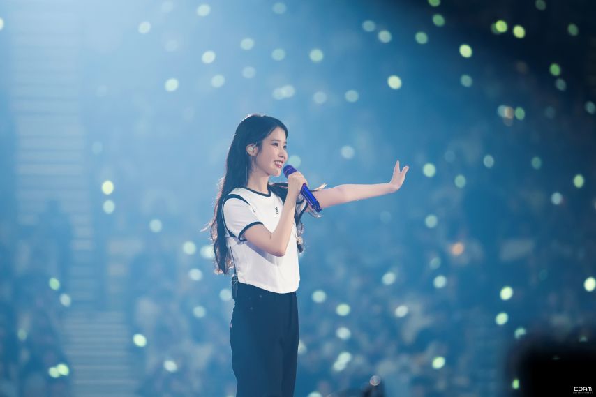 아이유 2023 팬콘서트 모음3