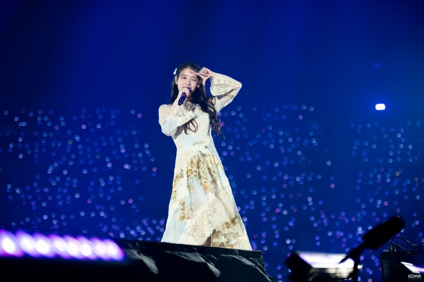 아이유 2023 팬콘서트 모음4