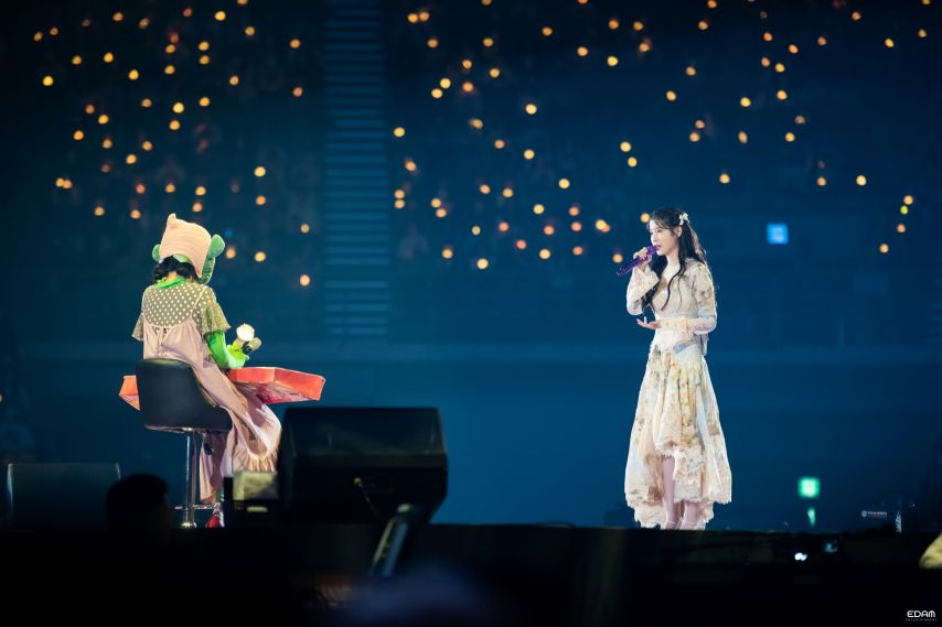 아이유 2023 팬콘서트 모음4