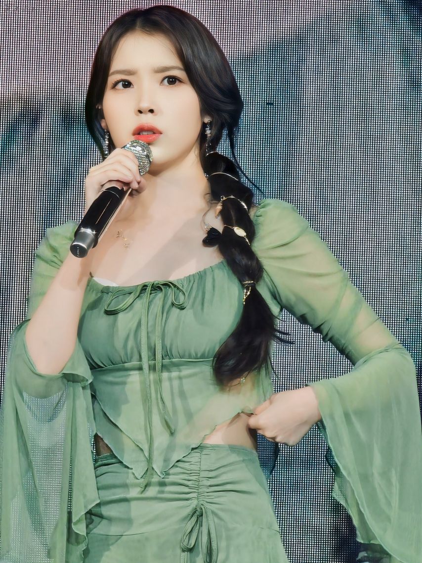 아이유 월드투어 콘서트 모음