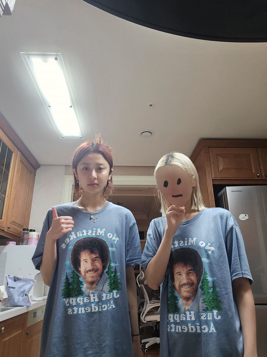 르세라핌 허윤진 생일 (사쿠라,김채원,홍은채)