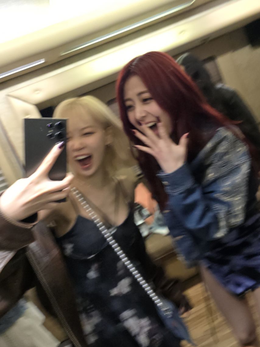 르세라핌 허윤진 생일 (사쿠라,김채원,홍은채)