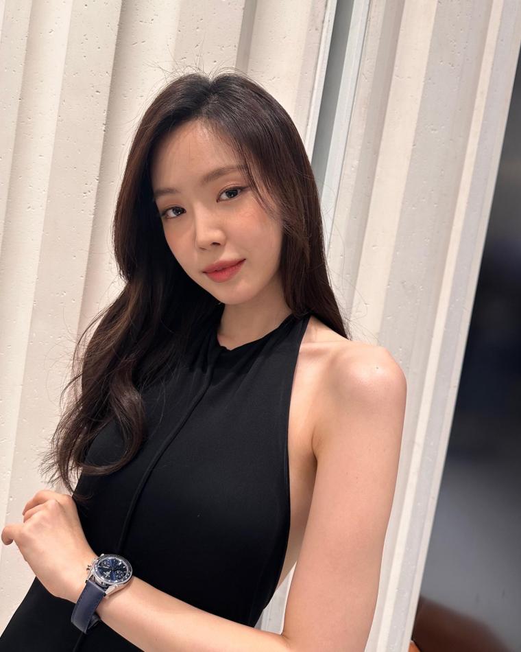손나은