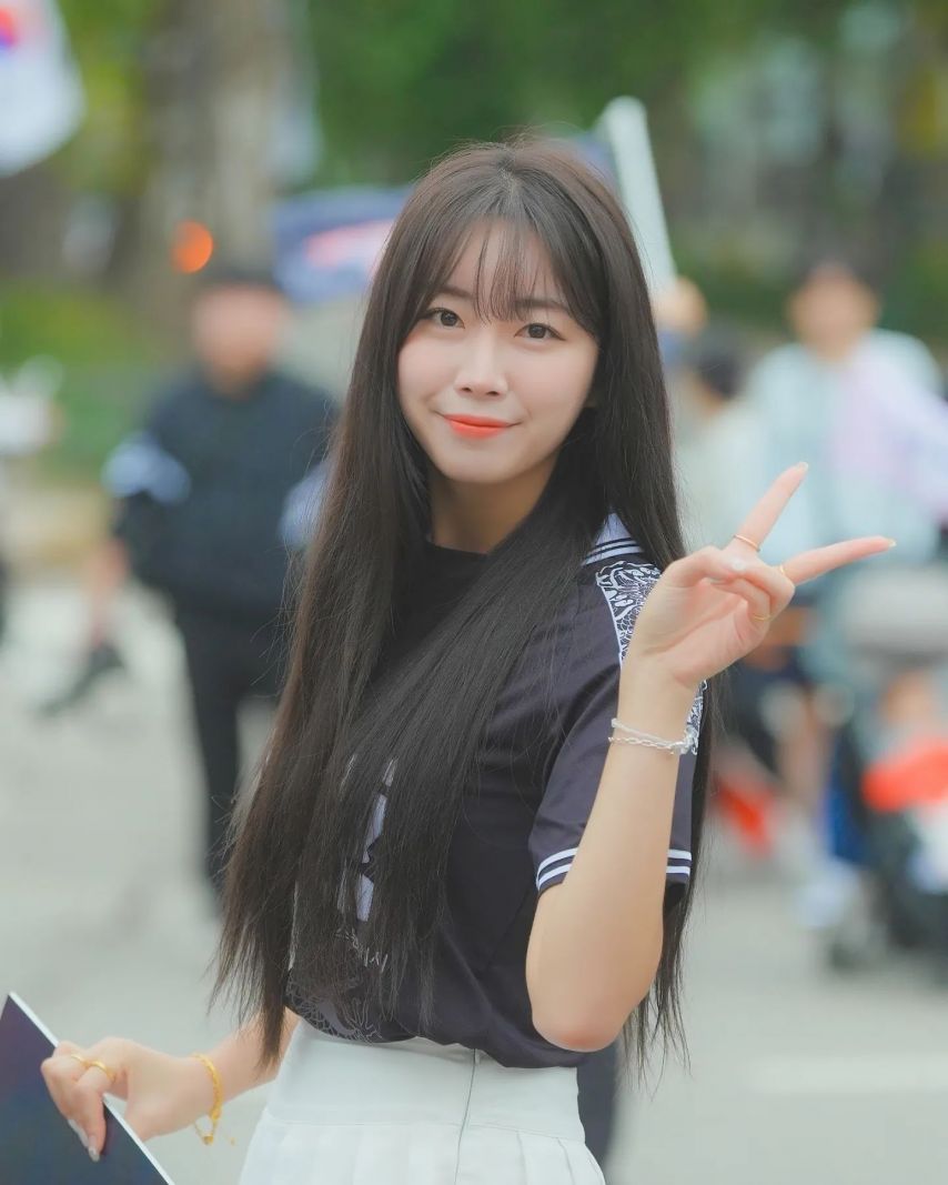 안지현