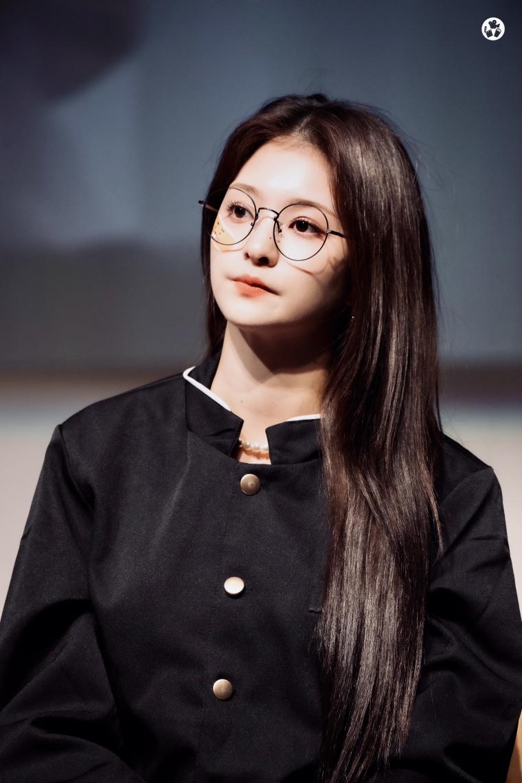 프로미스나인 이나경