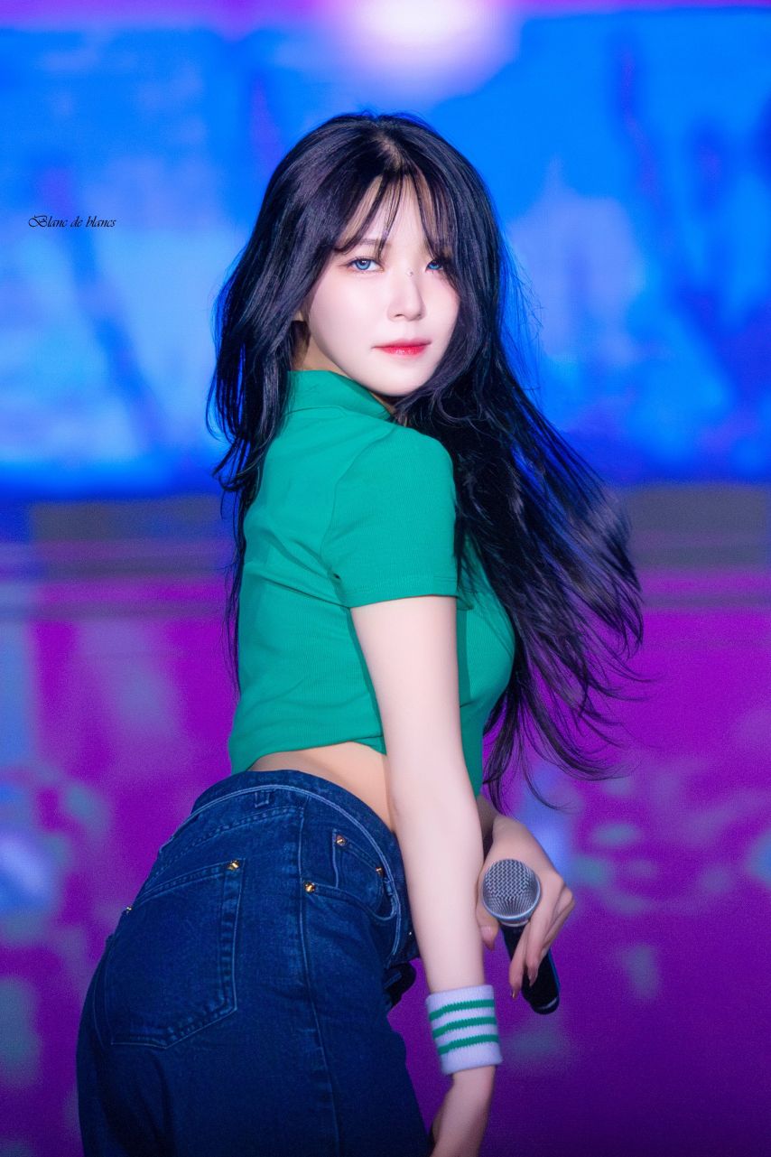 프로미스나인 백지헌