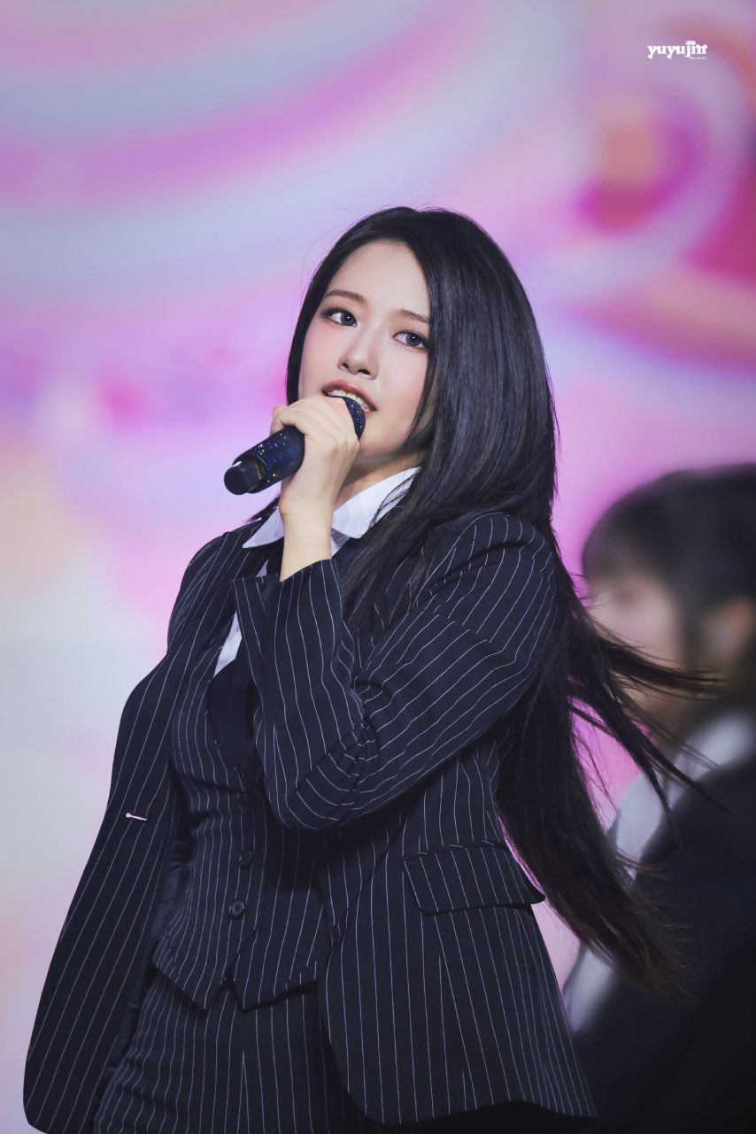 아이브 안유진