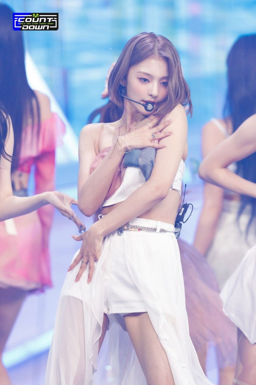 프로미스나인 이나경