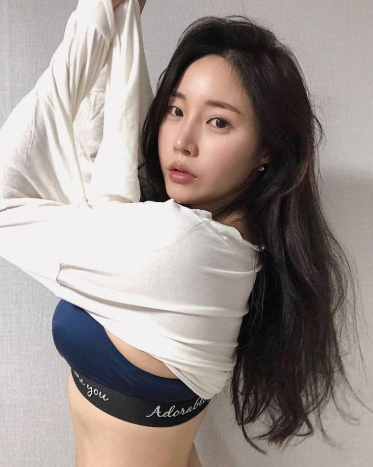우아영