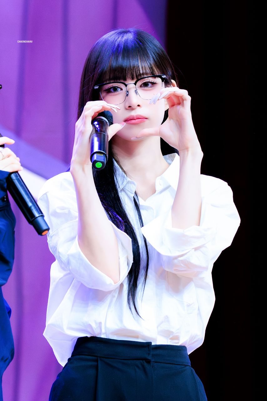 프로미스나인 이채영