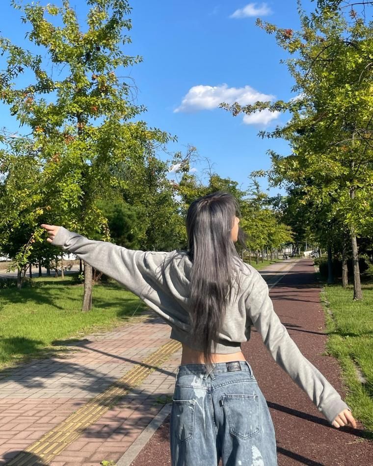이채연