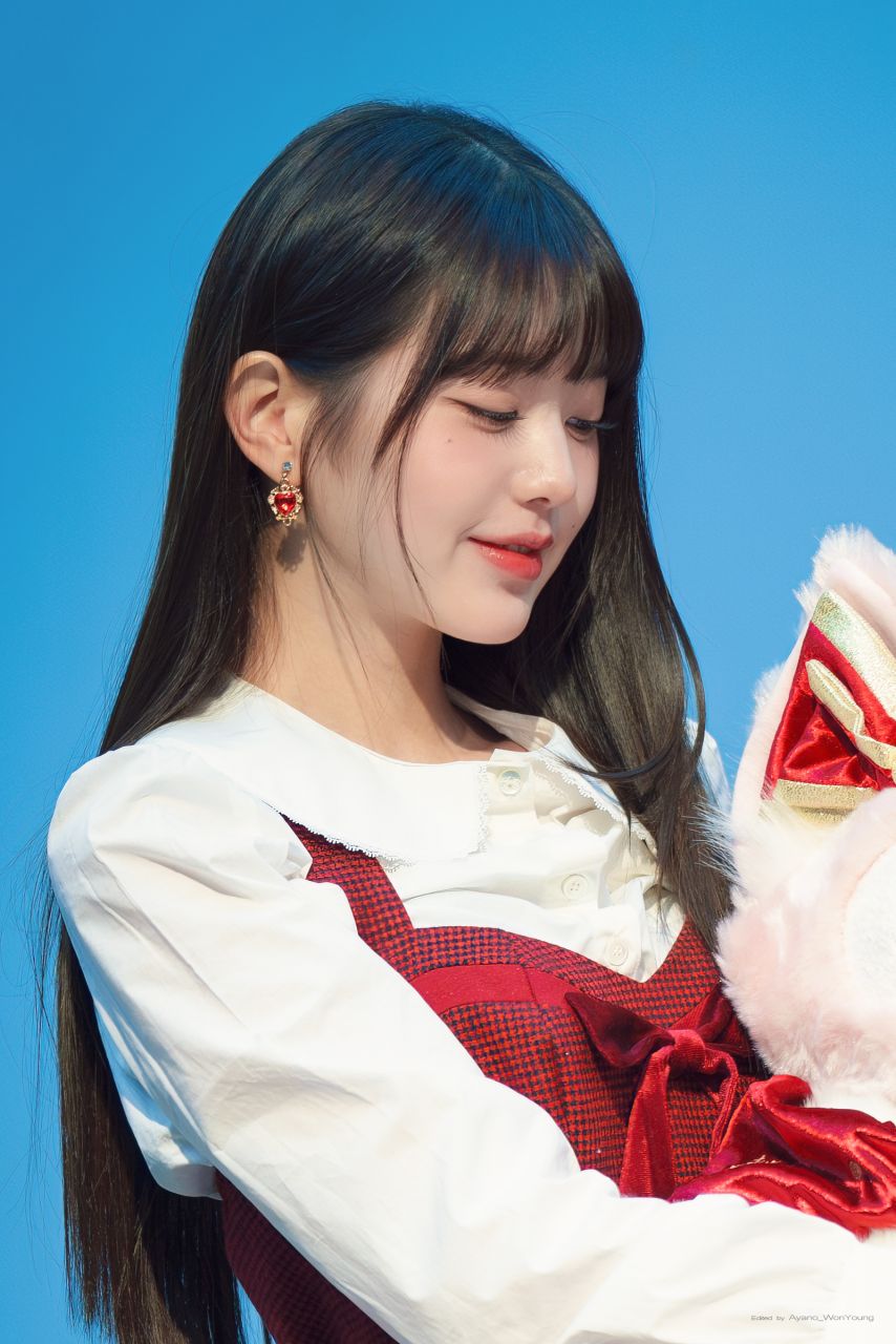 장원영 (아이브)