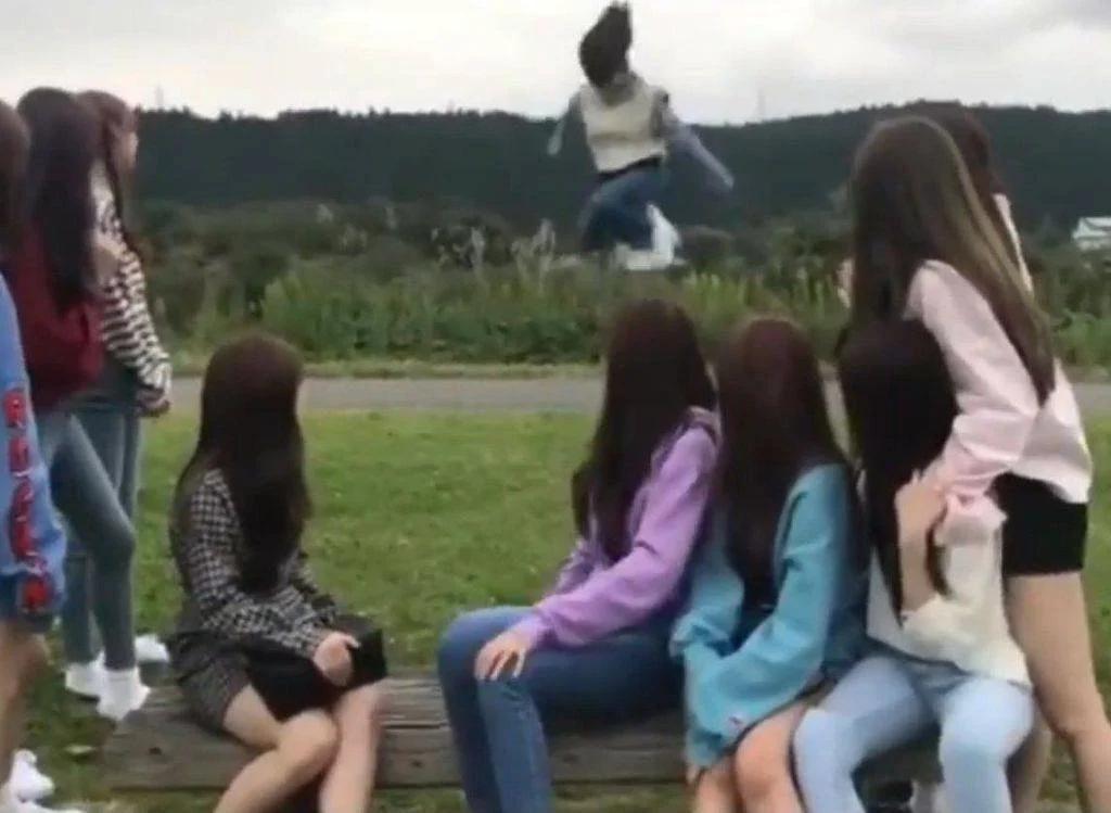아이브 안유진의 독보적 점프력