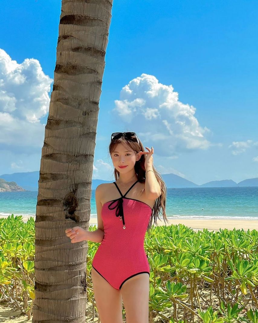 김나연 수영복