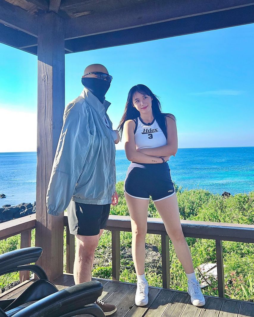 김계란과 물놀이 하는 하지원 치어리더