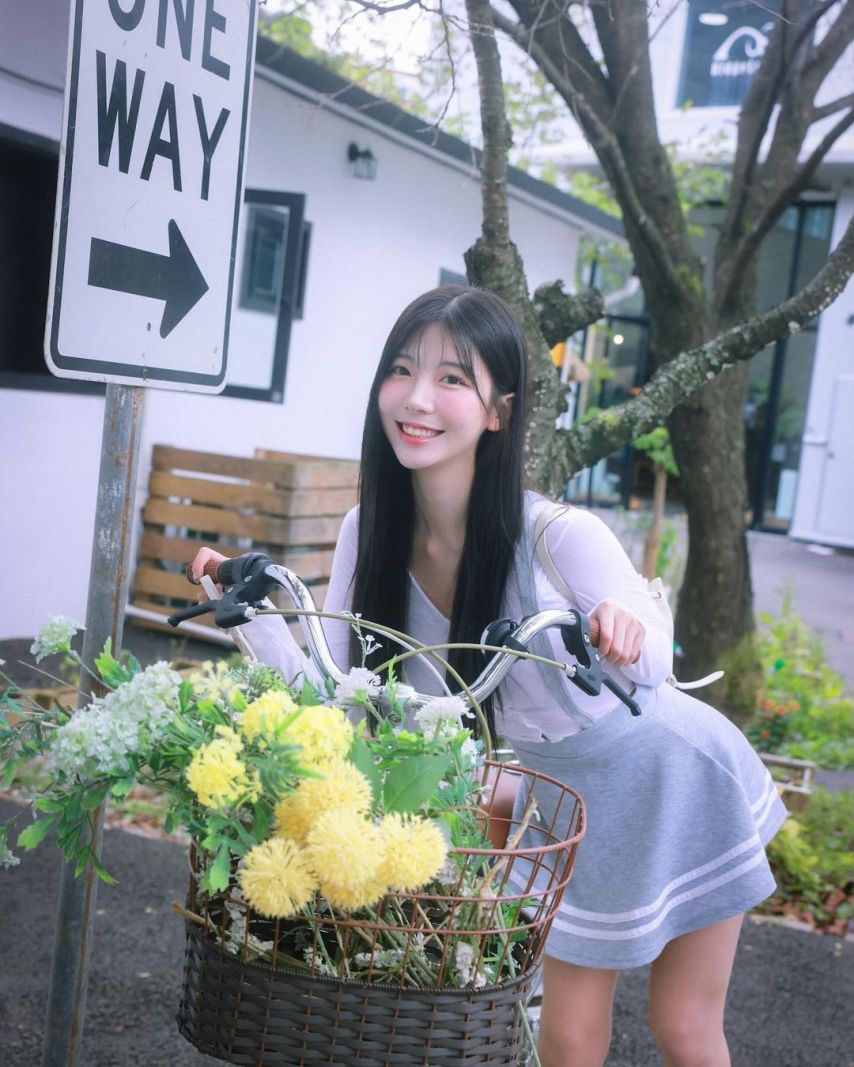 쏘블리 이소영 청순 여친룩