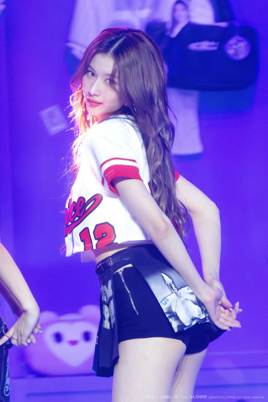 트와이스 사나