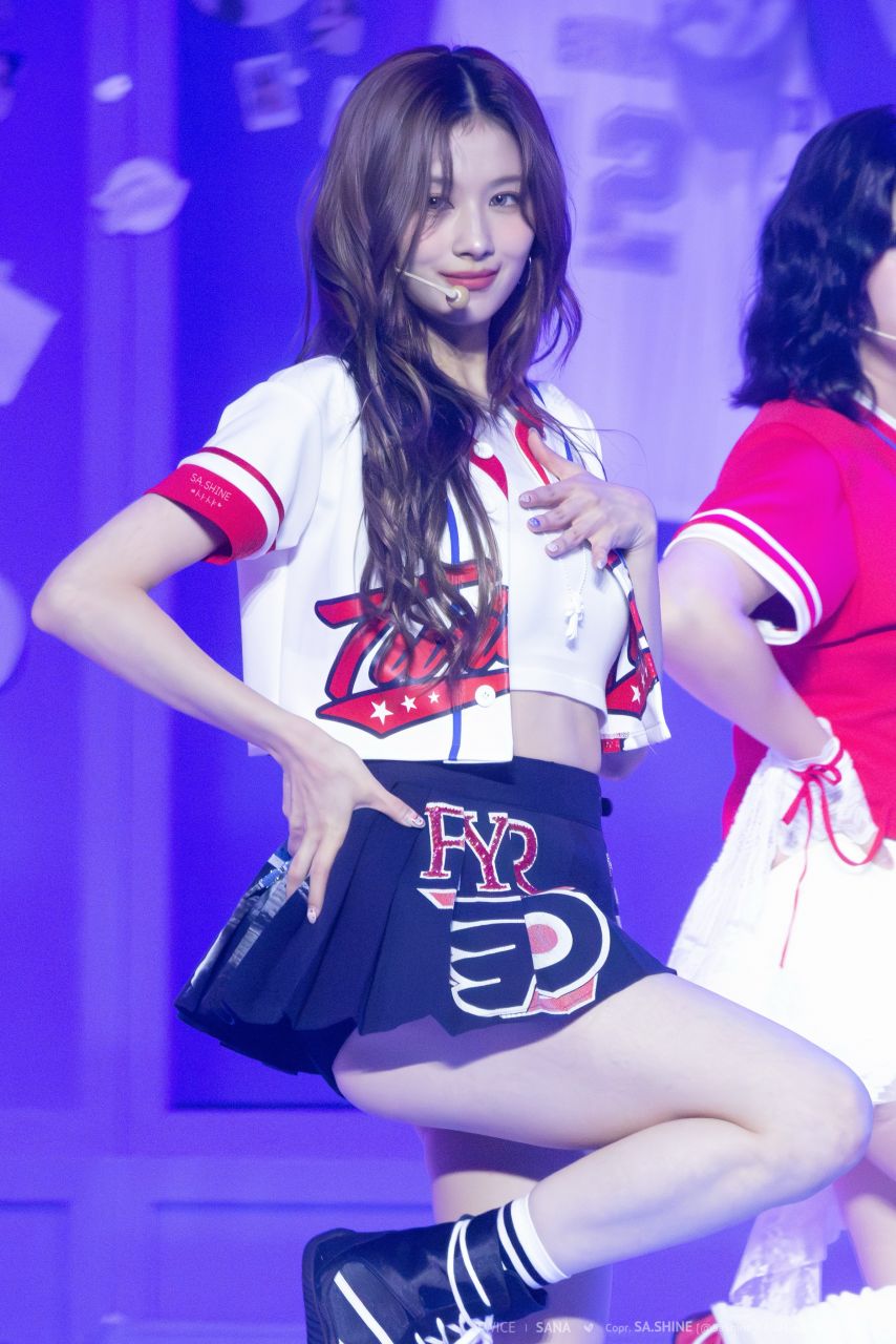 트와이스 사나