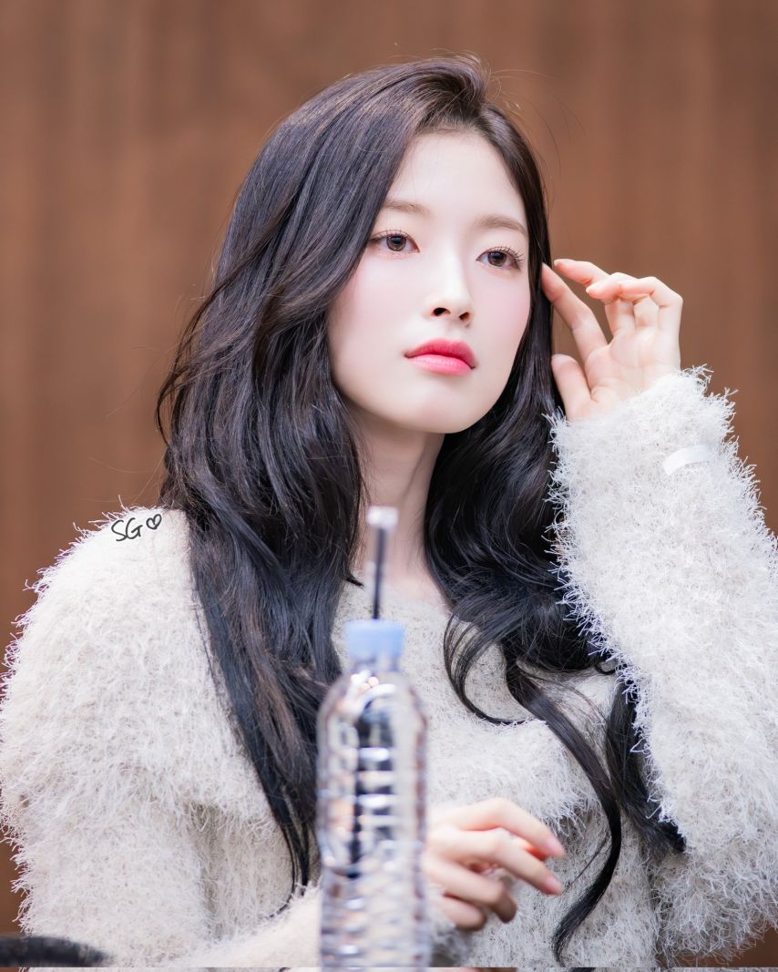 아린 유아 유빈 오마이걸 241020