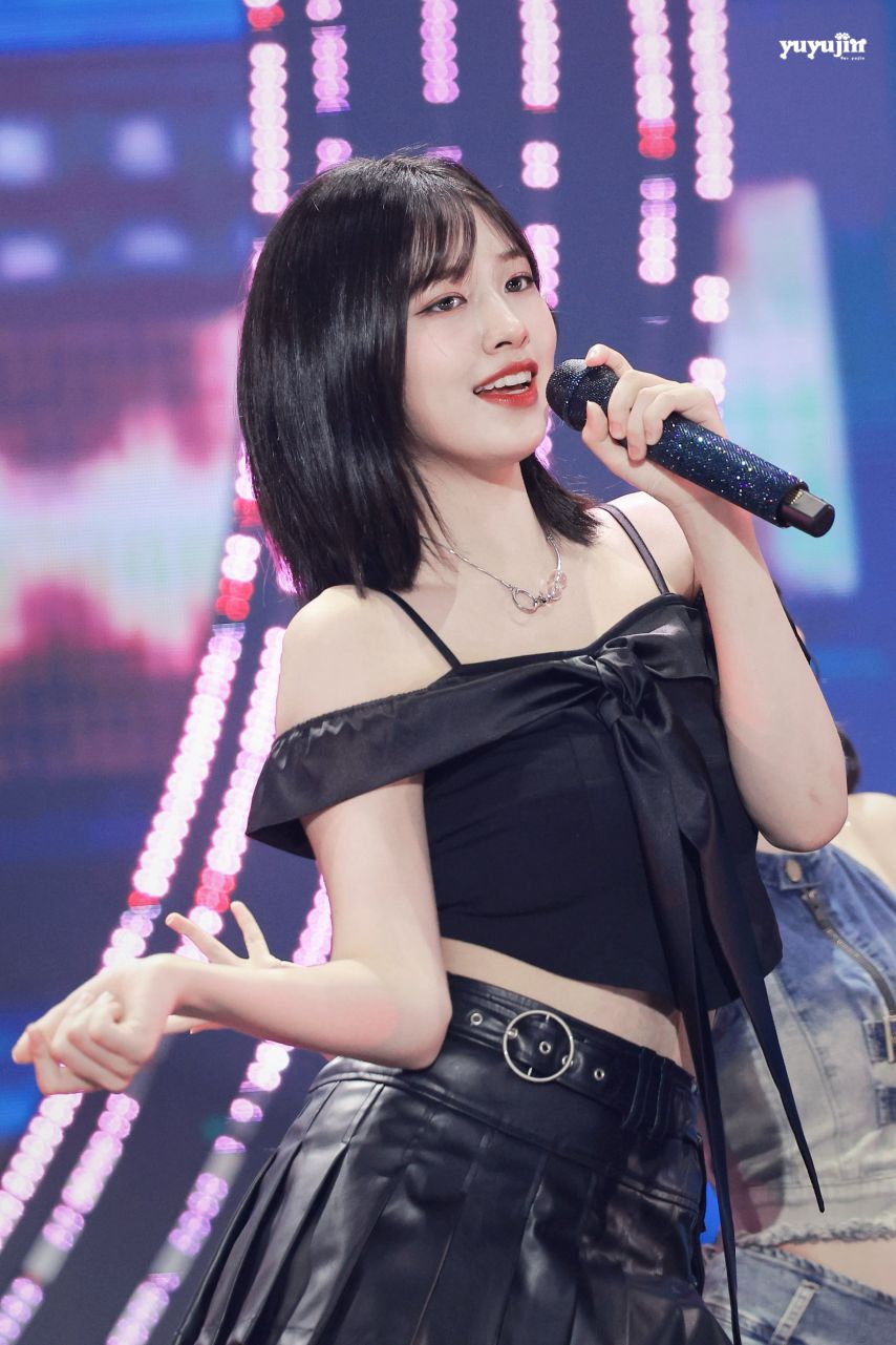 아이브 안유진