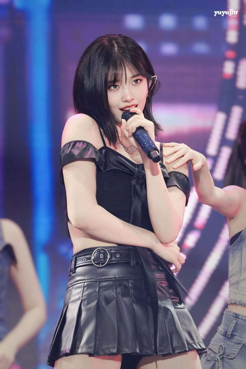 아이브 안유진