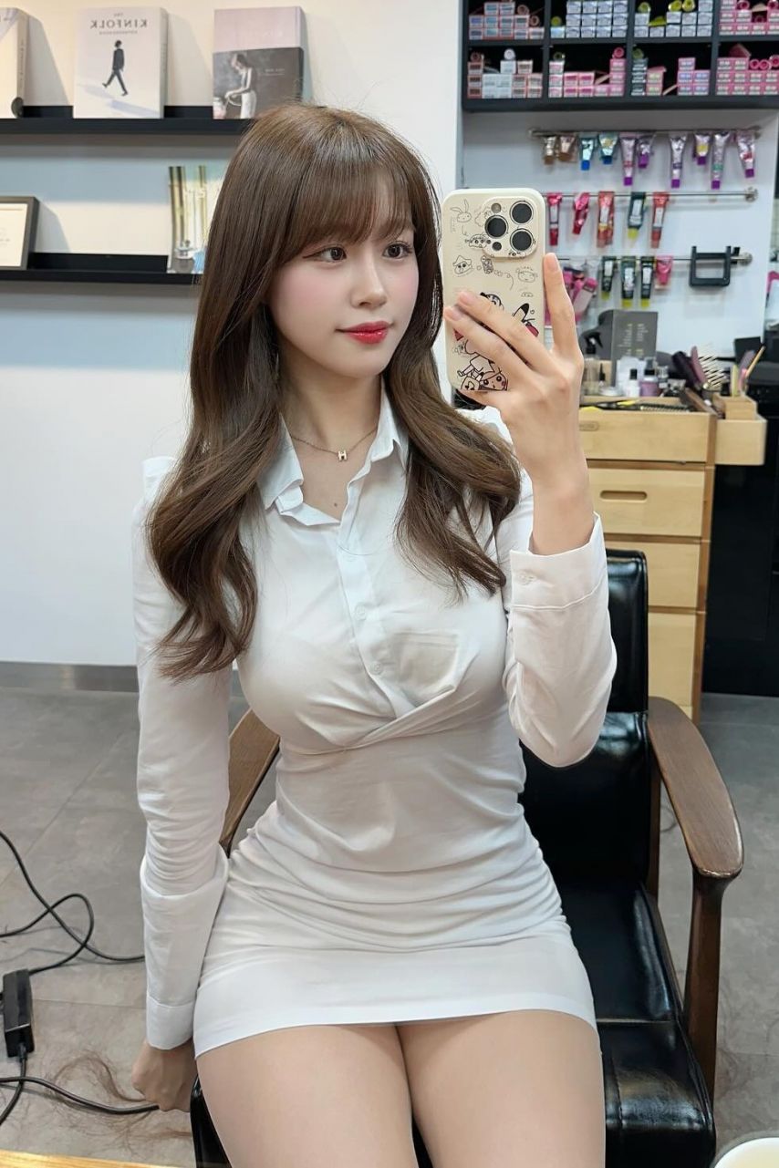 치어리더 김도아 사복 아찔한 가슴골 + 초미니 허벅지 팬티