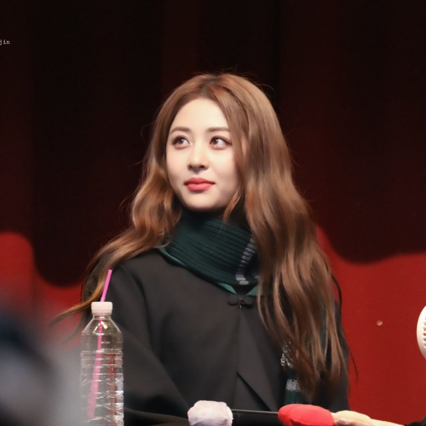 르세라핌 허윤진