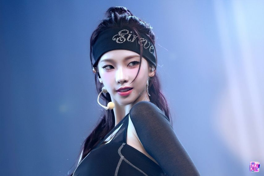최근 에스파 미모 근황.jpg