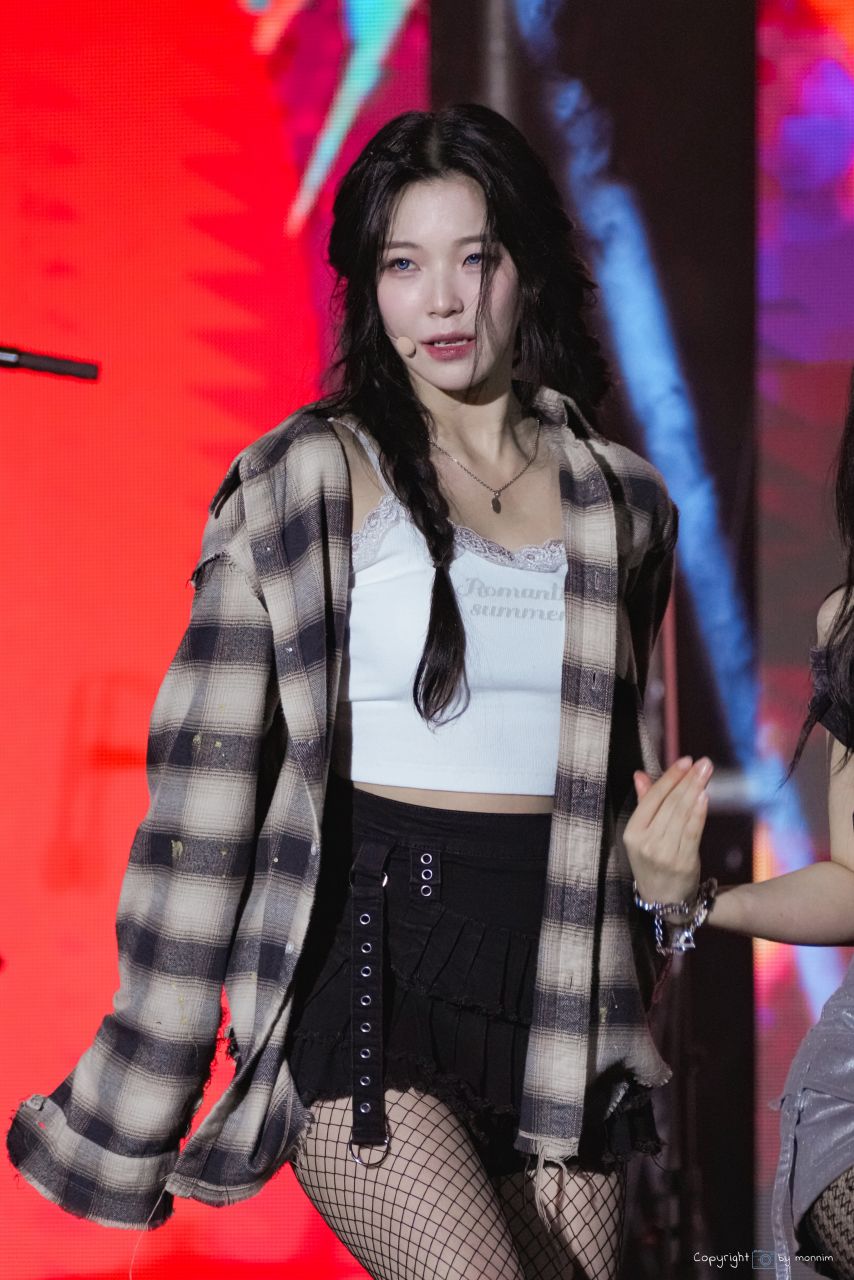 프로미스나인 백지헌