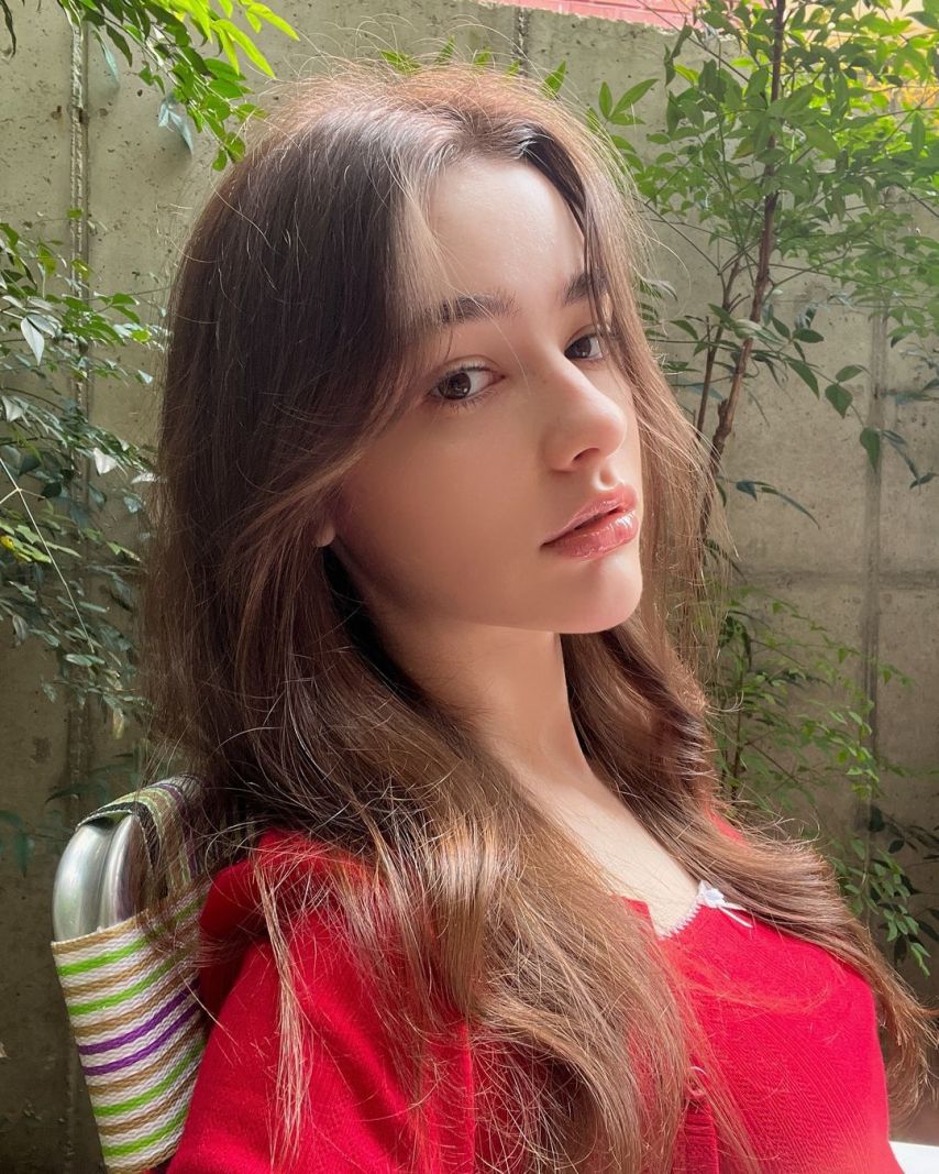 한국활동 러시아 엘프 모델 다샤 타란 (Dasha Taran)