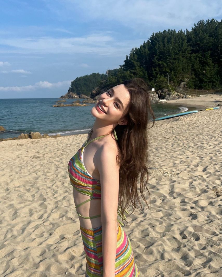 한국활동 러시아 엘프 모델 다샤 타란 (Dasha Taran)