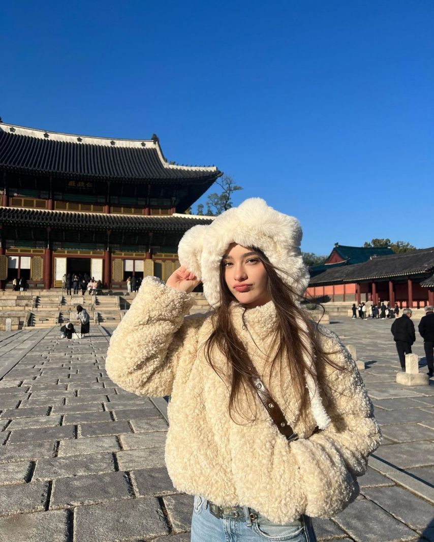 한국활동 러시아 엘프 모델 다샤 타란 (Dasha Taran)