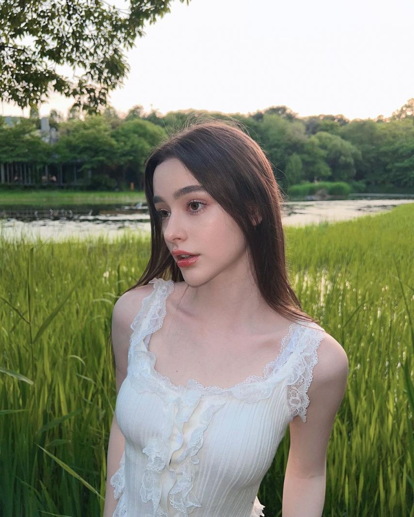 한국활동 러시아 엘프 모델 다샤 타란 (Dasha Taran)