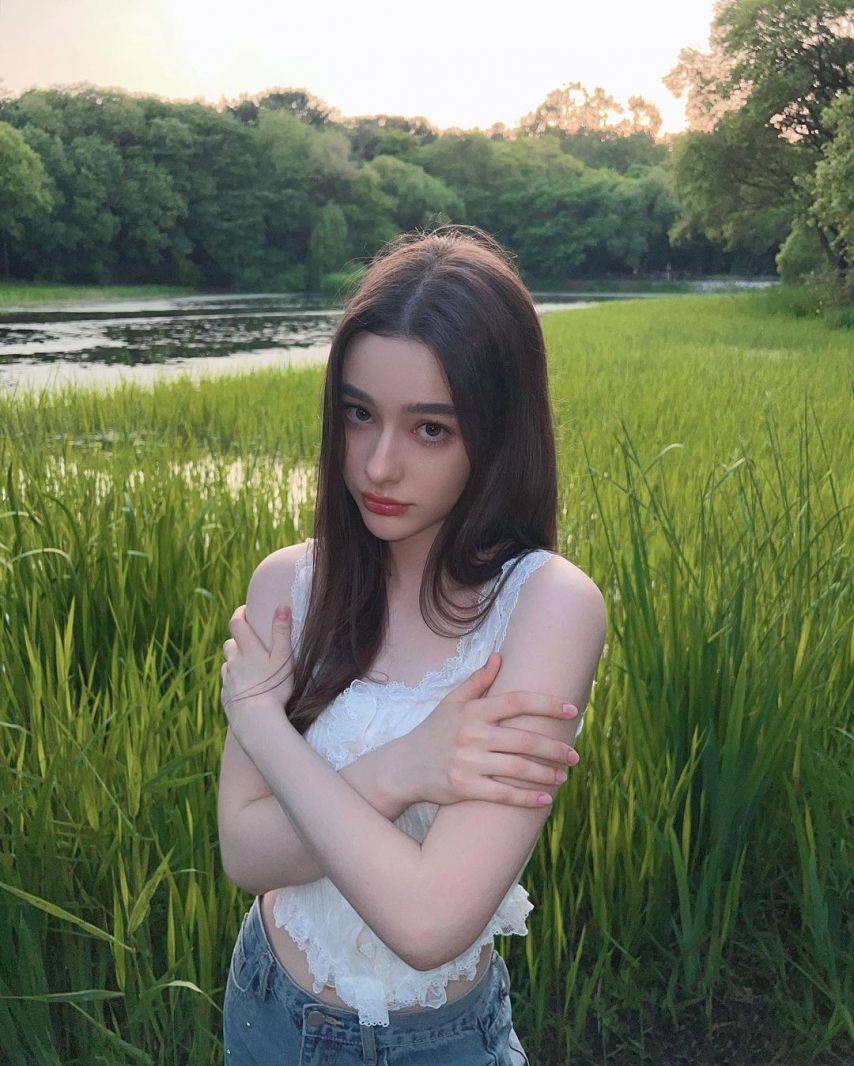 한국활동 러시아 엘프 모델 다샤 타란 (Dasha Taran)