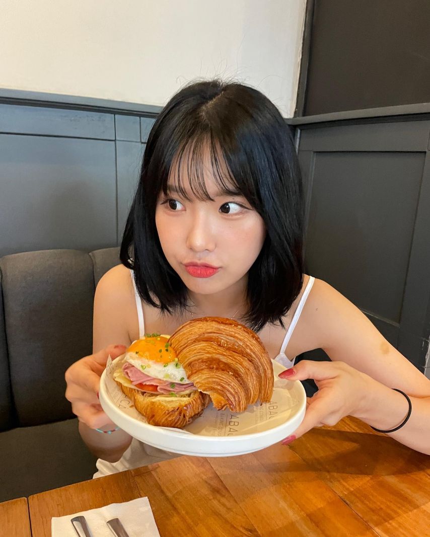 최홍라 인스타