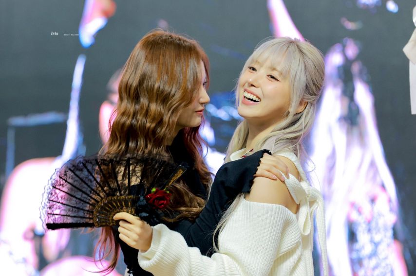 은밀한 설윤 지우 (엔믹스)