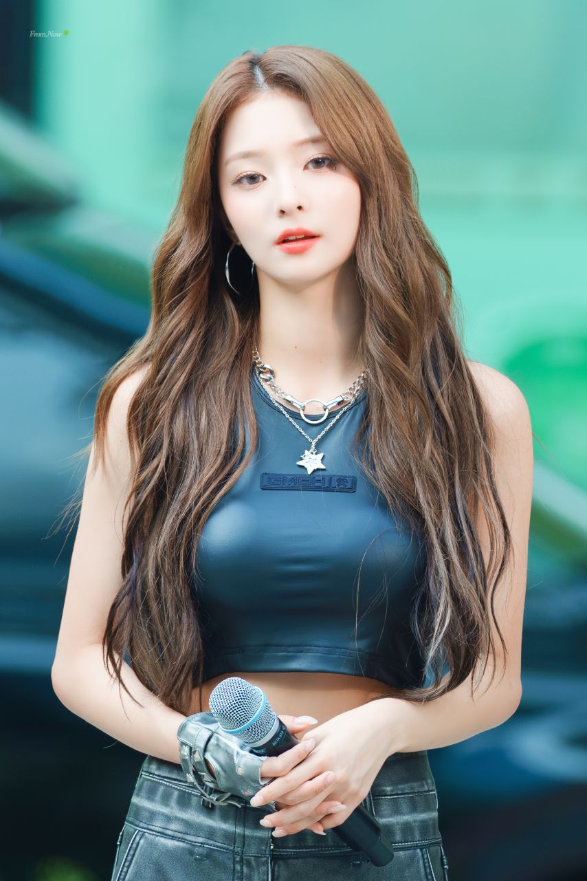 프로미스나인 이나경