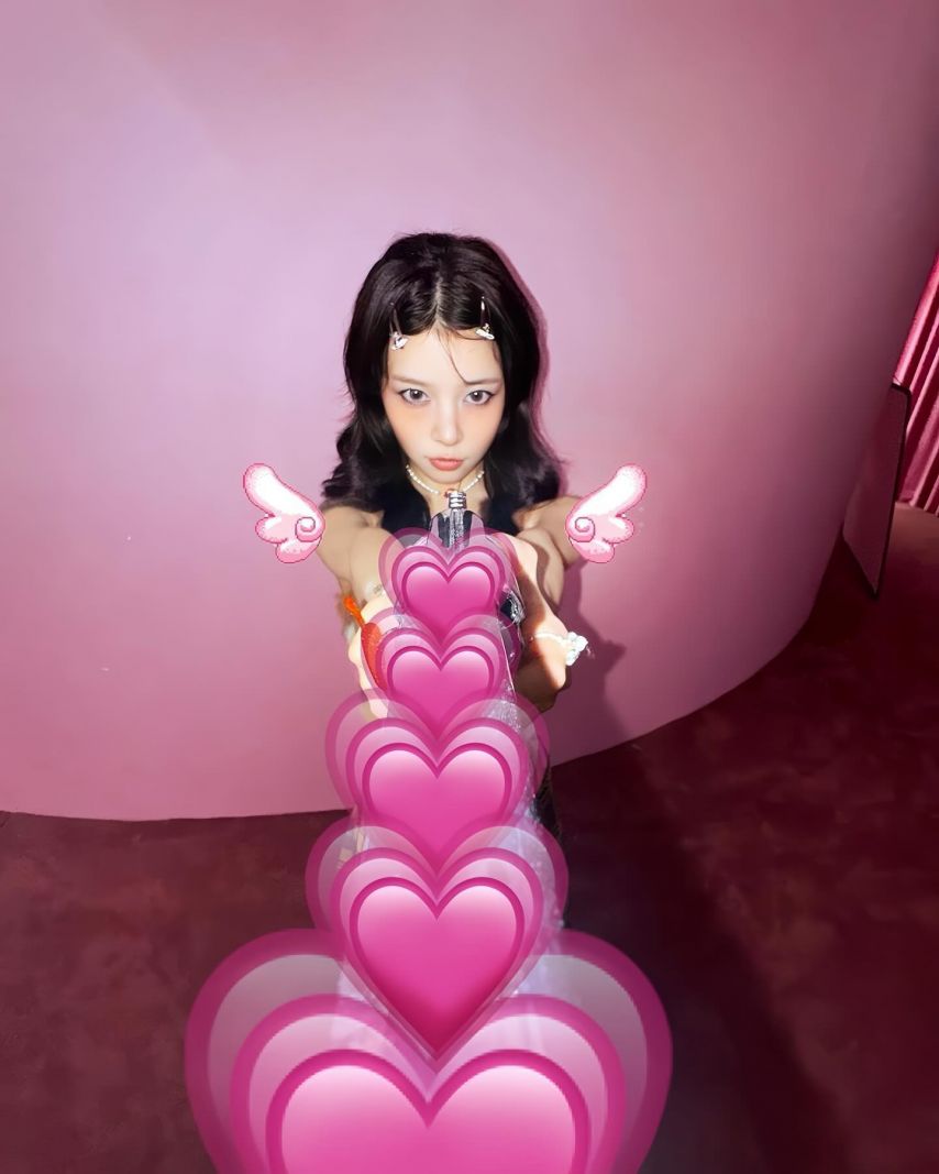 ILLIT(아일릿) 모카