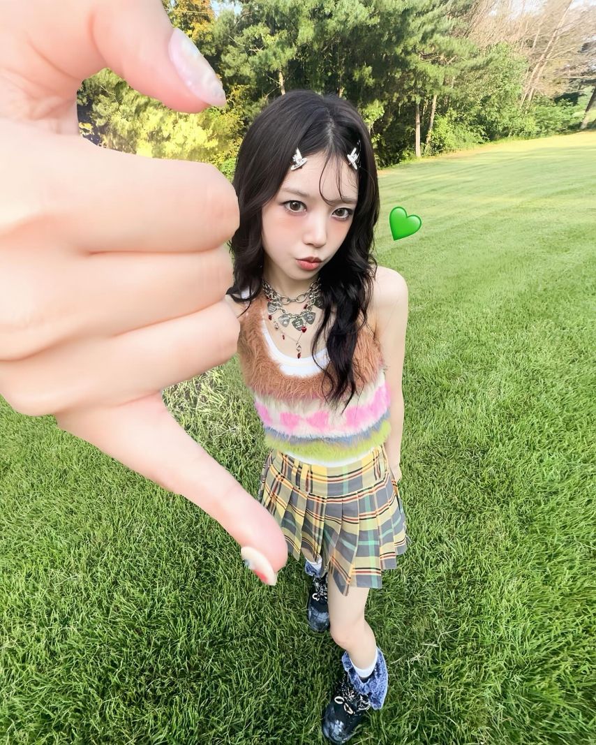 ILLIT(아일릿) 모카