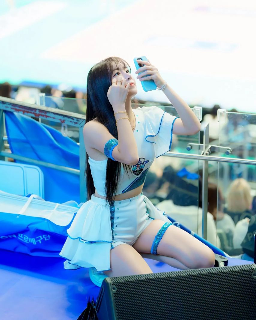 안지현