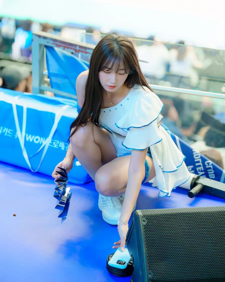 안지현