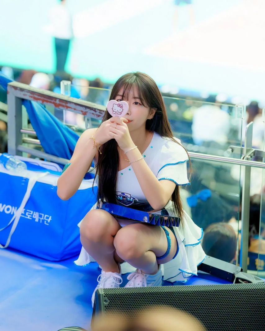 안지현