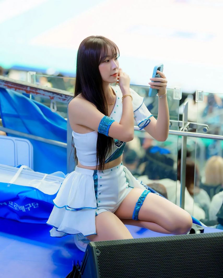 안지현