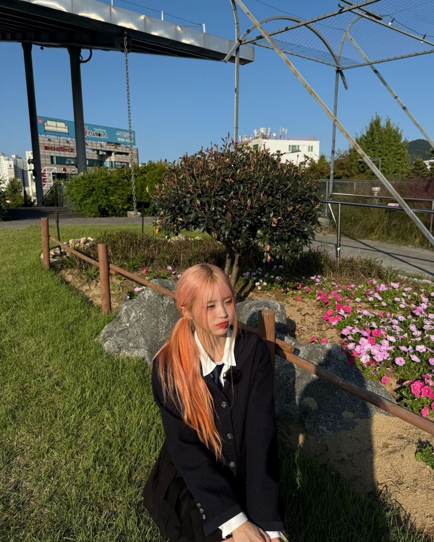 프로미스나인 송하영,박지원,백지헌