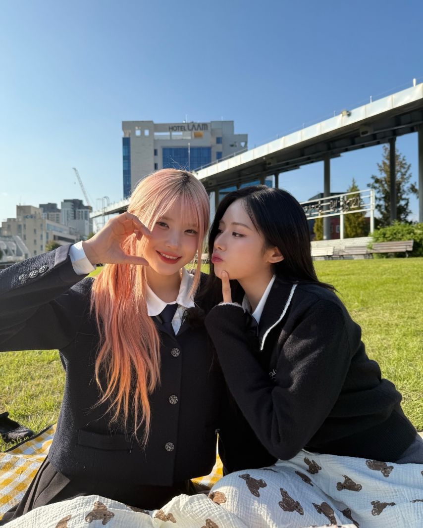 프로미스나인 송하영,박지원,백지헌