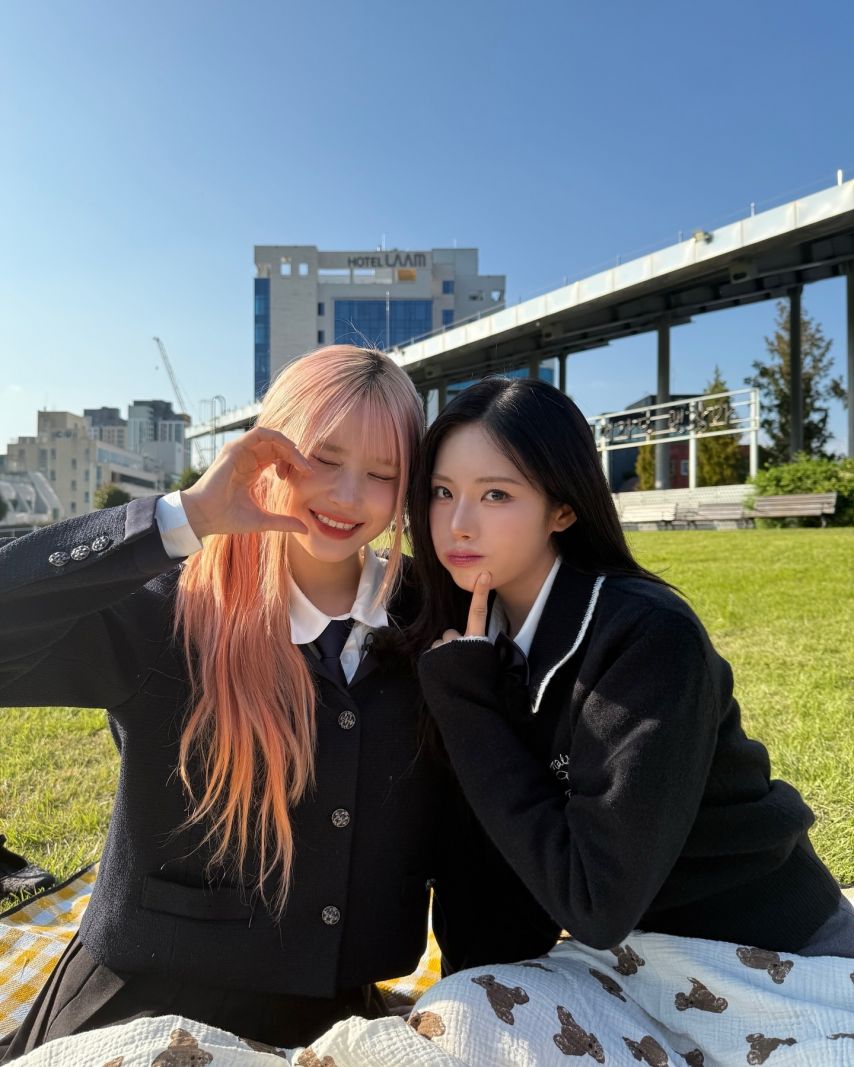 프로미스나인 송하영,박지원,백지헌
