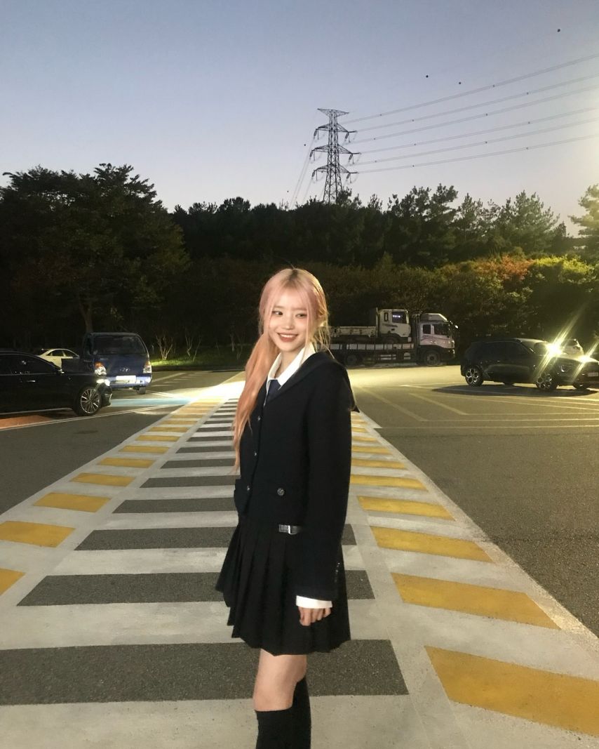프로미스나인 송하영,박지원,백지헌