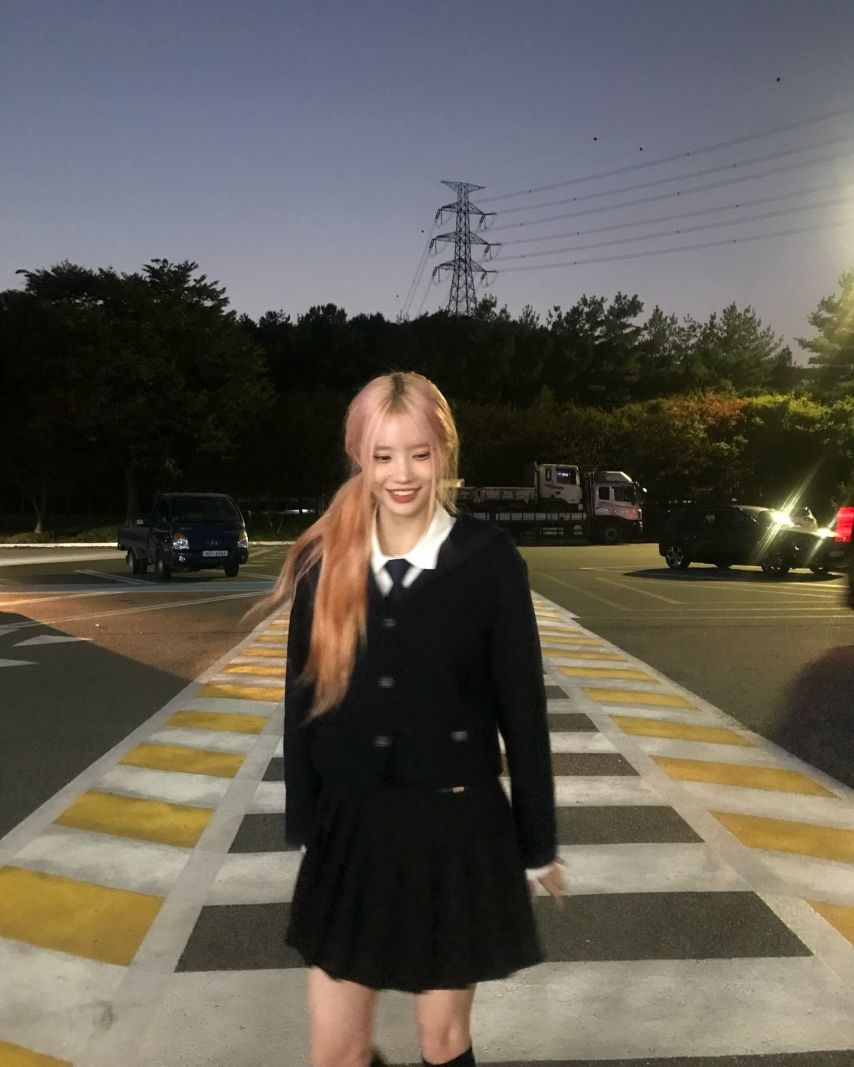 프로미스나인 송하영,박지원,백지헌