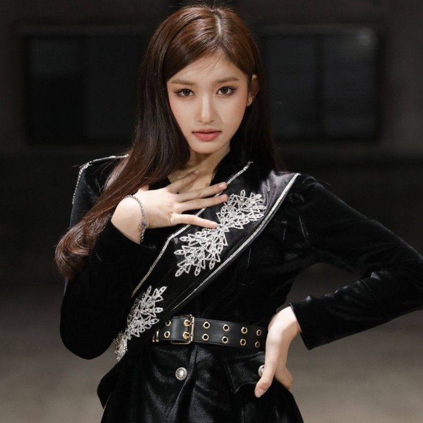 IVE LEESEO