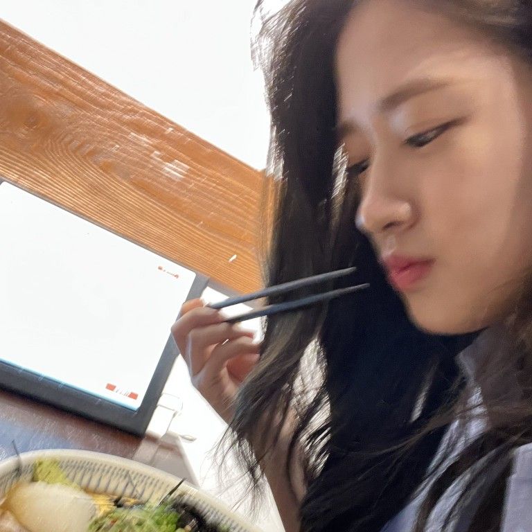 IVE YUJIN